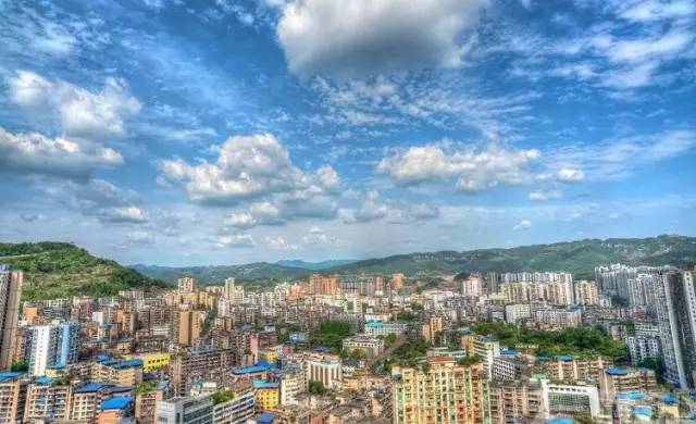 川韵古今，四川，传统与现代的交融画卷